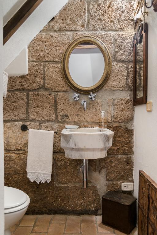 Bed and Breakfast Poggioba Sovana Exterior foto