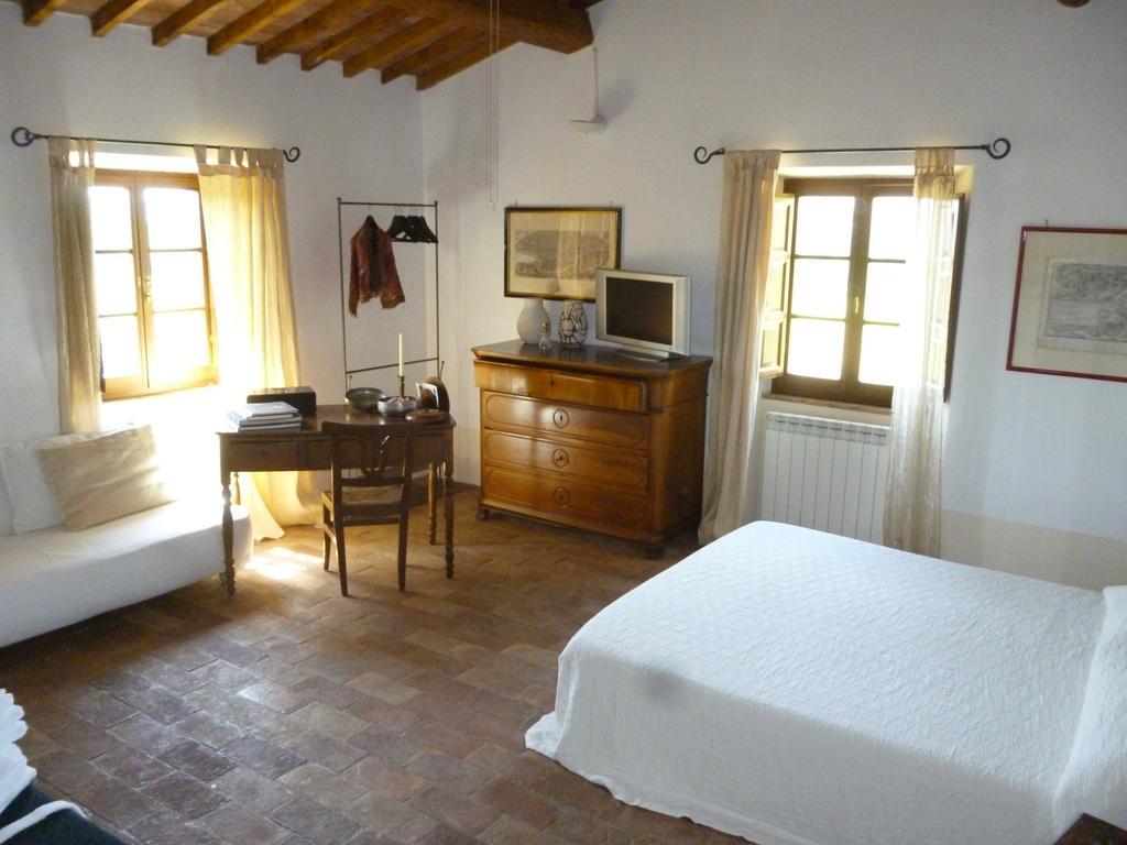 Bed and Breakfast Poggioba Sovana Exterior foto