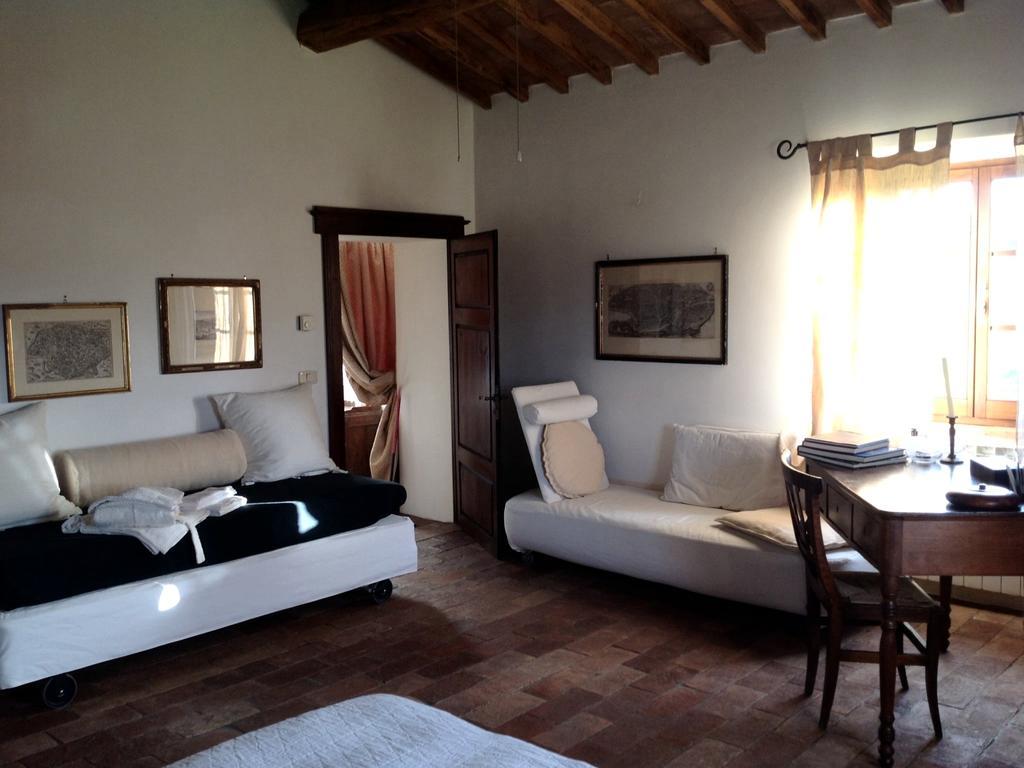 Bed and Breakfast Poggioba Sovana Exterior foto